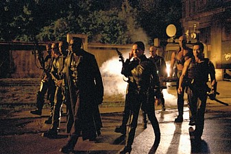 Блейд 2 - смотреть онлайн Блейд 2 - смотреть онлайн